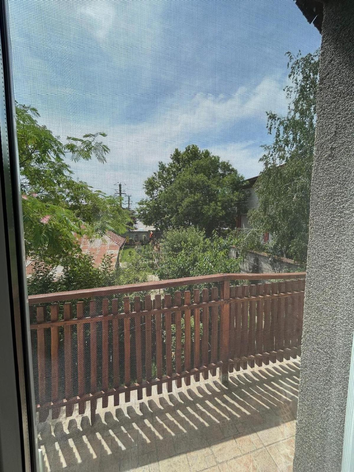 Vila De Inchiriat Aproape De Therme バロテシュティ エクステリア 写真